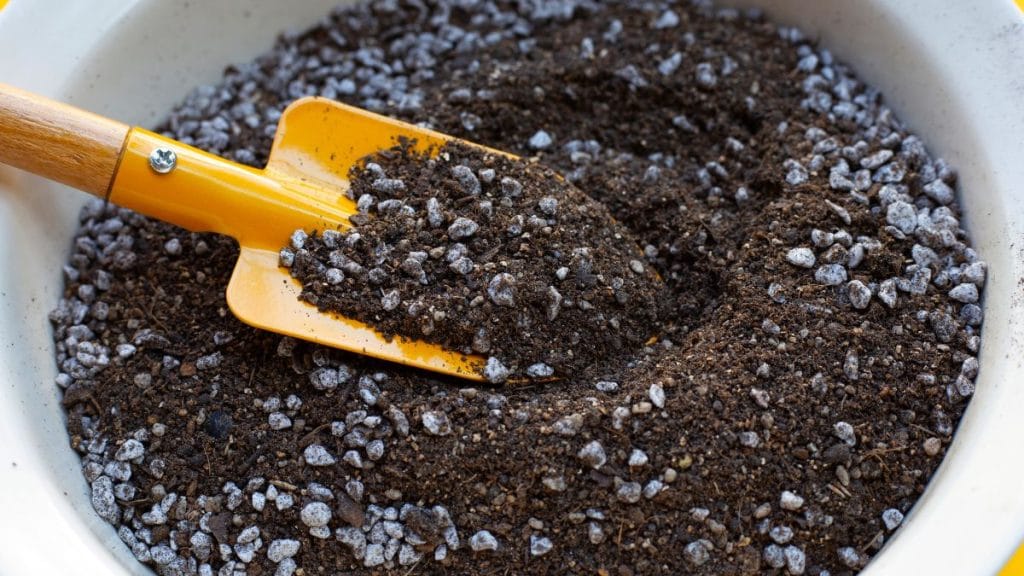 It helps heavy soil feel easier to work