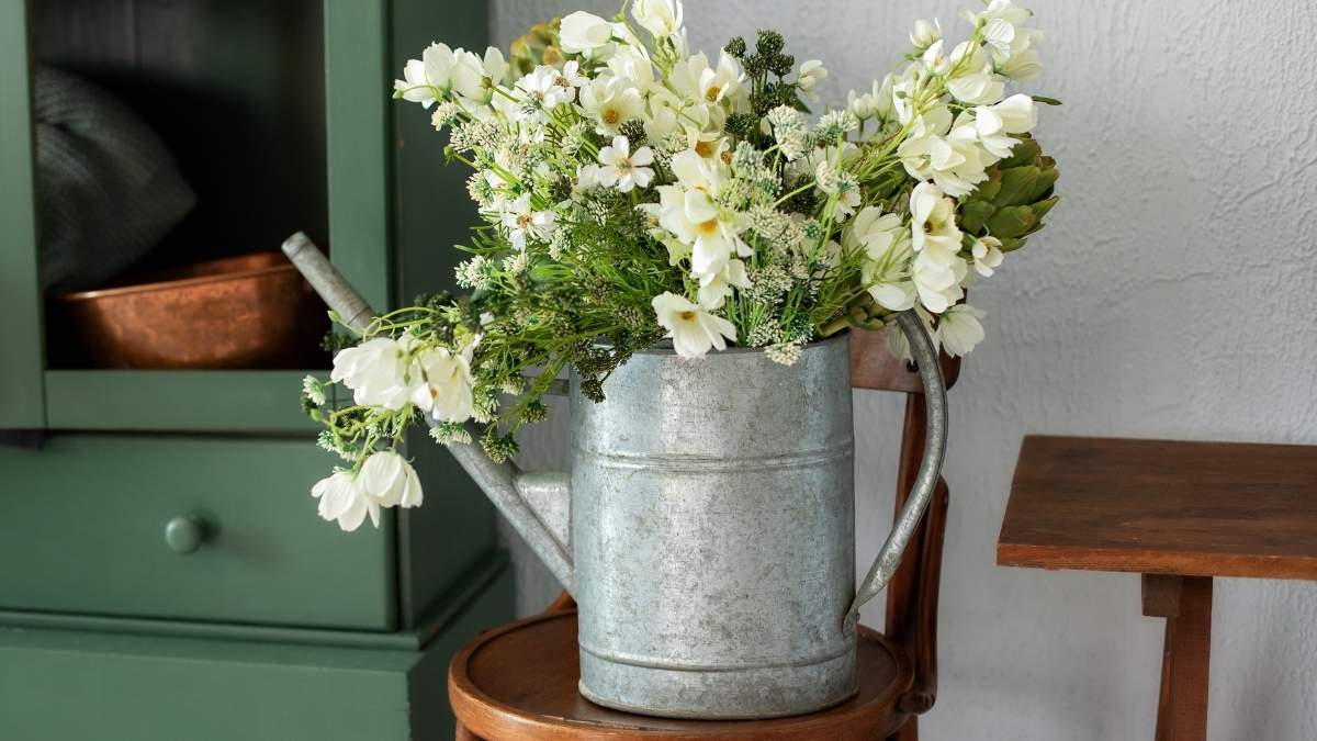 Farmhouse Kitchen Metal Milk Jug Projects