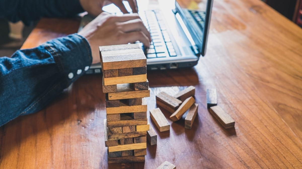 How to Make Your Log Projects Last 15+ Years (Instead of Falling Apart in 2)